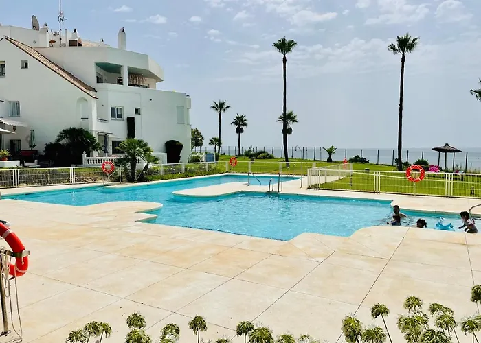 Sea Breeze Retreat - Golf Getaway