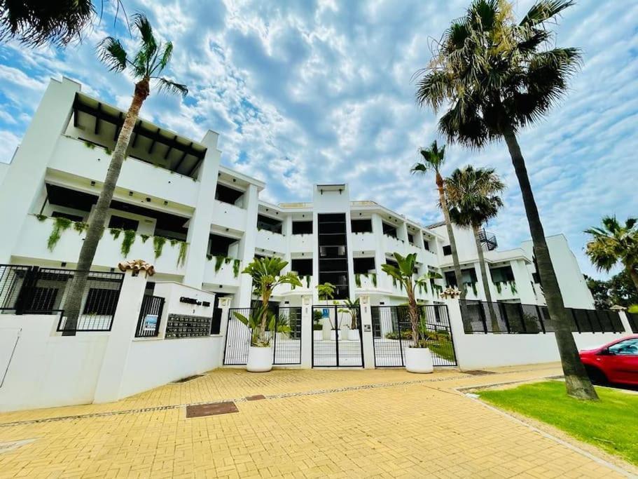 Apartament Sea Breeze Retreat - Golf Getaway