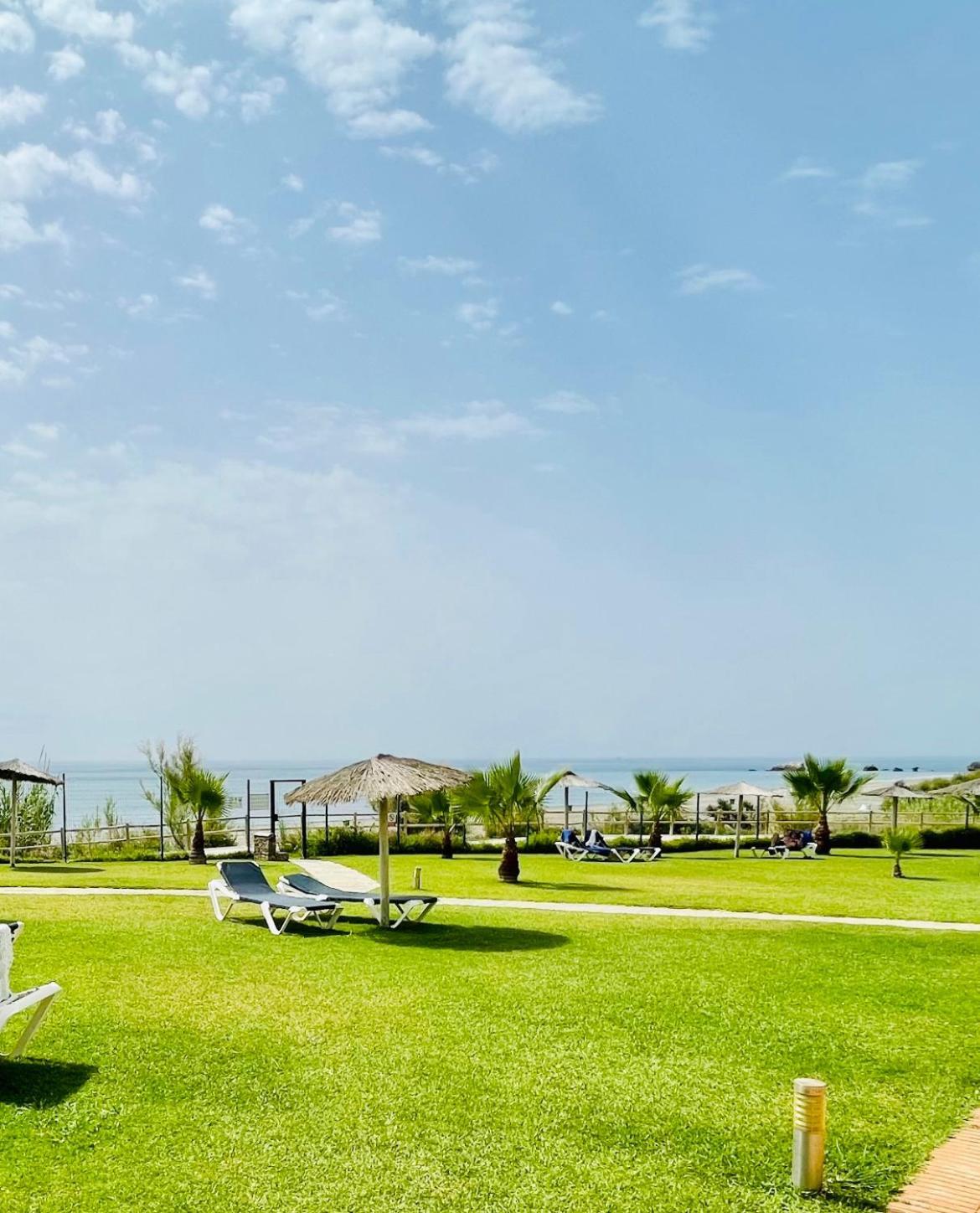 Sea Breeze Retreat - Golf Getaway *