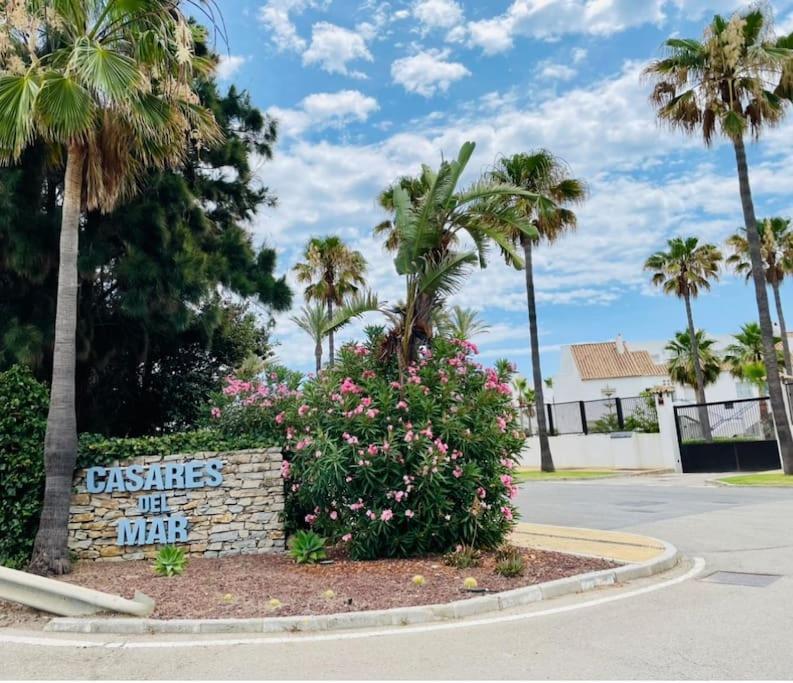 Sea Breeze Retreat - Golf Getaway Apartament *
